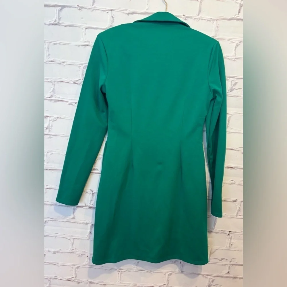 Flounce Club Green Waist Cutout Dress size 8 - Picture 2 of 6
